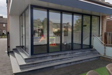 Sunflex SF 45 glazen vouwwand - vooraanzicht